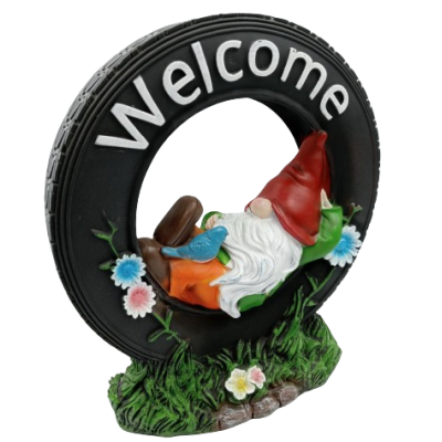 Figurka ogrodowa dekoracyjna tarasowa Welcome krasnal w oponie 30 cm